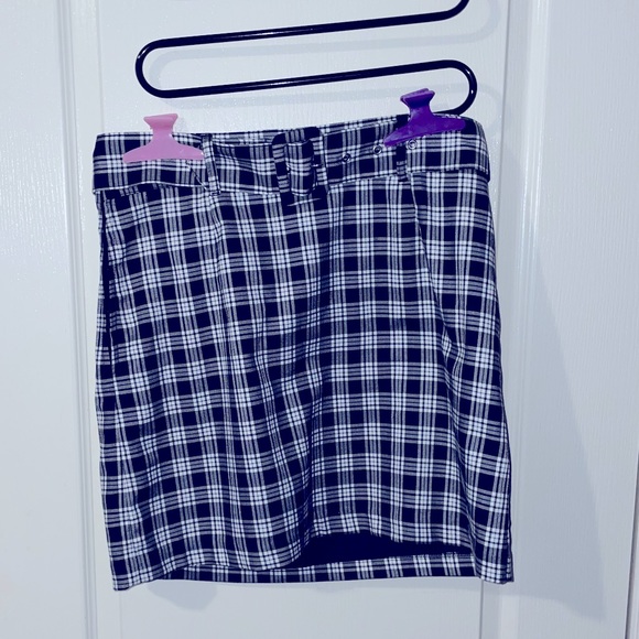 Plaid skirt 😍 (5/20) - Picture 1 of 4